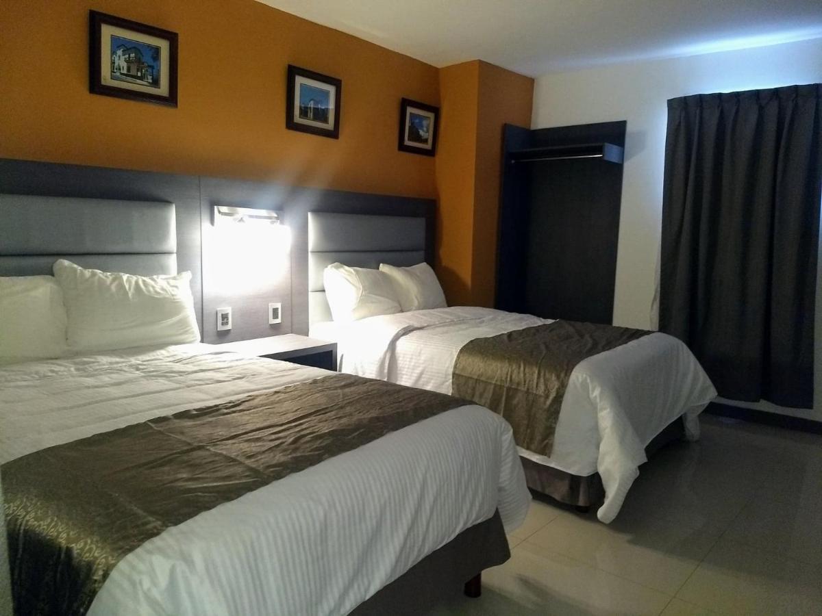 Hotel El Rancho Sabinas Hidalgo エクステリア 写真