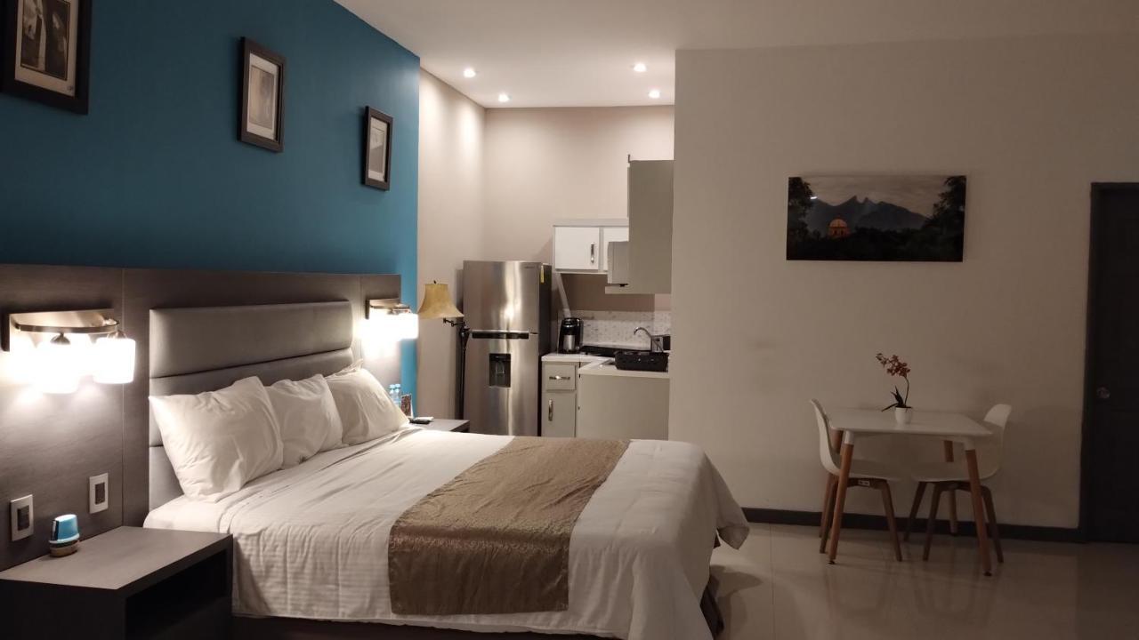 Hotel El Rancho Sabinas Hidalgo エクステリア 写真